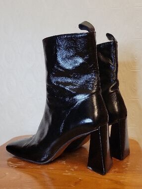 L'INTERVALLE Black Patent Square-Toe Block Heel Ankle Leather Boots